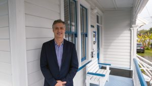 Dr Søren Thompson
